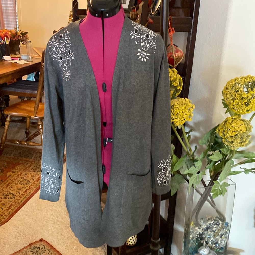 NWT 80 Park grey  Cardigan with Silver Accent rhinestones M NWT